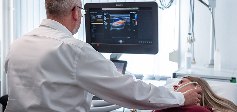 Farbduplexsonographie Halsschlagadern - Kardiologie Braunschweig