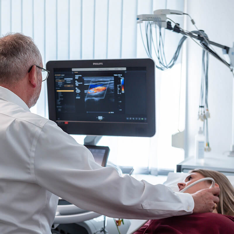 Farbduplexsonographie Halsschlagadern - Kardiologie Braunschweig